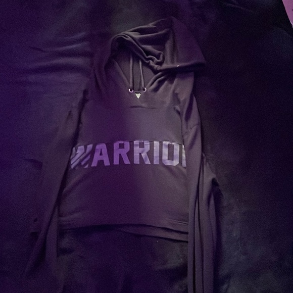 Crop top hoodie can’t remember the brand - Picture 1 of 1